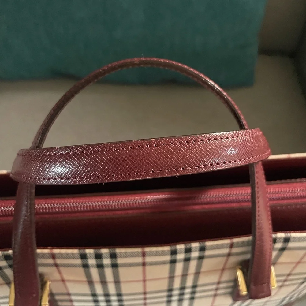 Burberry bag - Picture 6 of 13